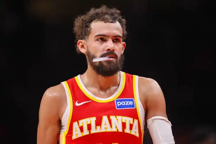 特雷-杨跳出亿元合同引热议 中国球迷：NBA自由市场大战一触即发